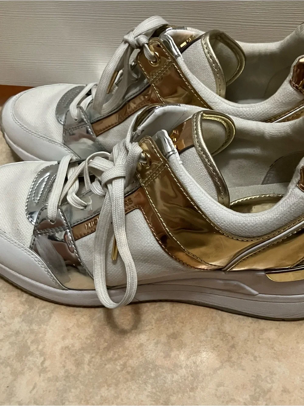 Michael Kors Georgie Trainer Wedge Sneakers Women’s 9.5M White Gold Silver Shoes